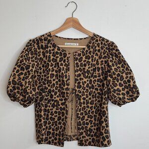 Women's Abercrombie & Fitch AF Leopard Short Sleeve Tie Front Top (Size M)